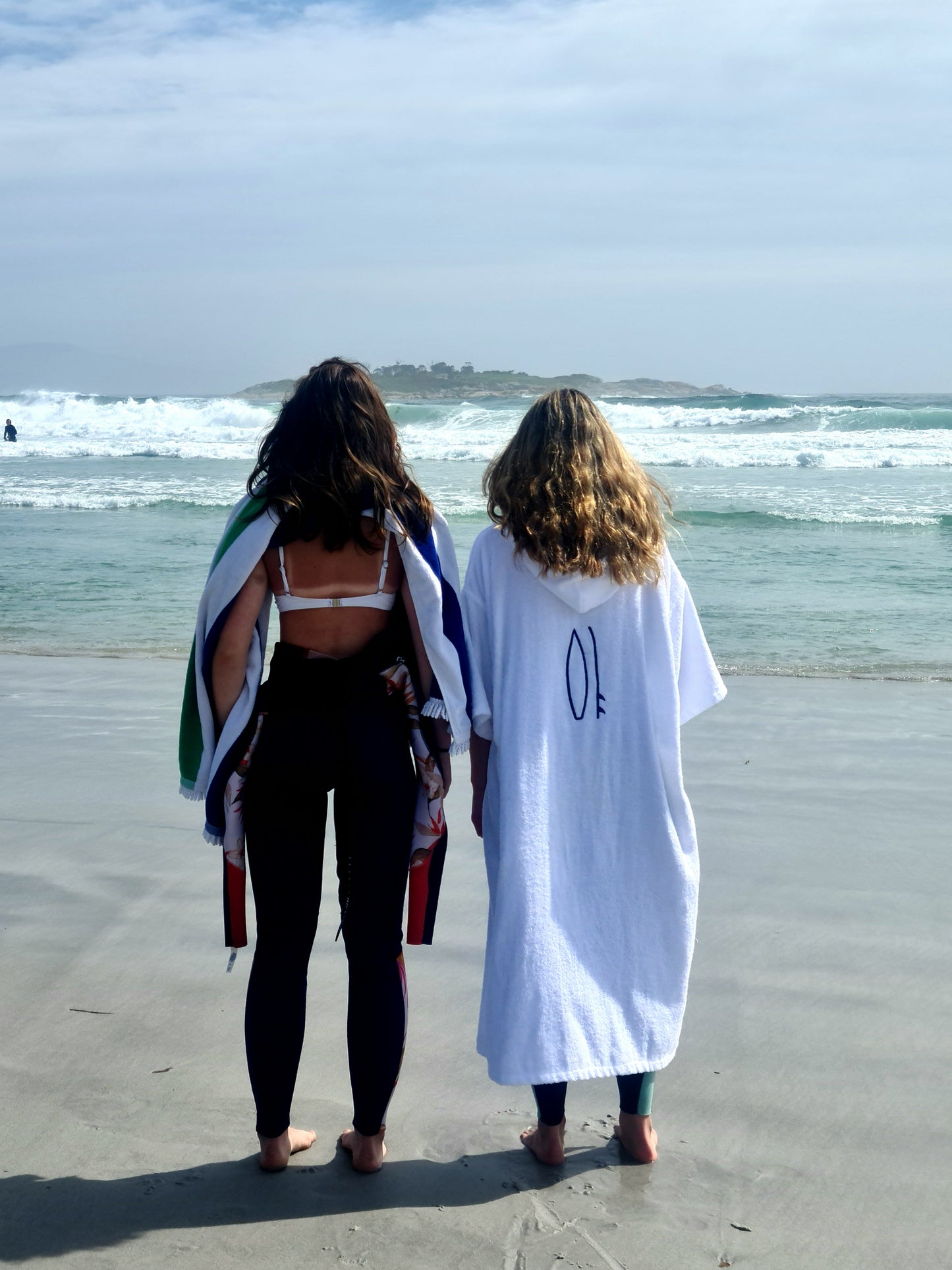 Surf Poncho - Arctic White